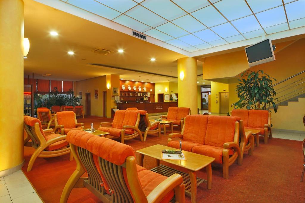 Ðurđevac Hotel Picok מראה חיצוני תמונה